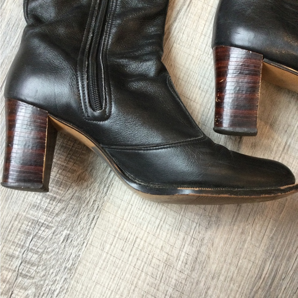 Vintage black leather tall boots - Picture 6 of 16